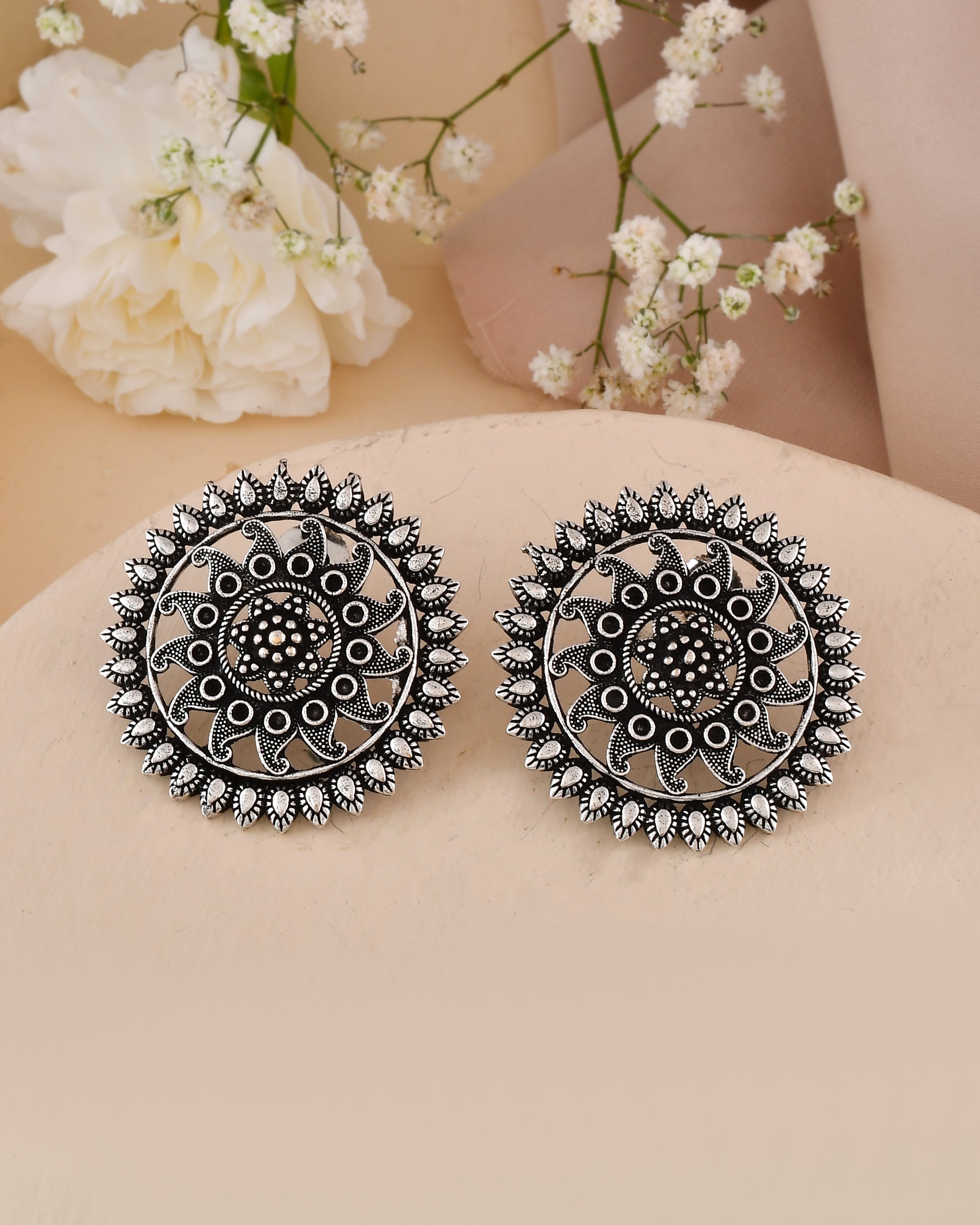 Phoolvatika Dandiya Necklace Set